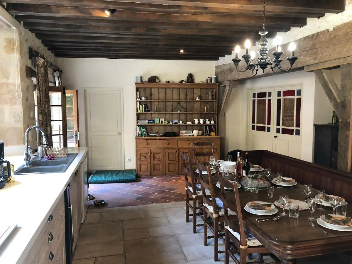 Holiday home Gite De L'Ancien College Herisson